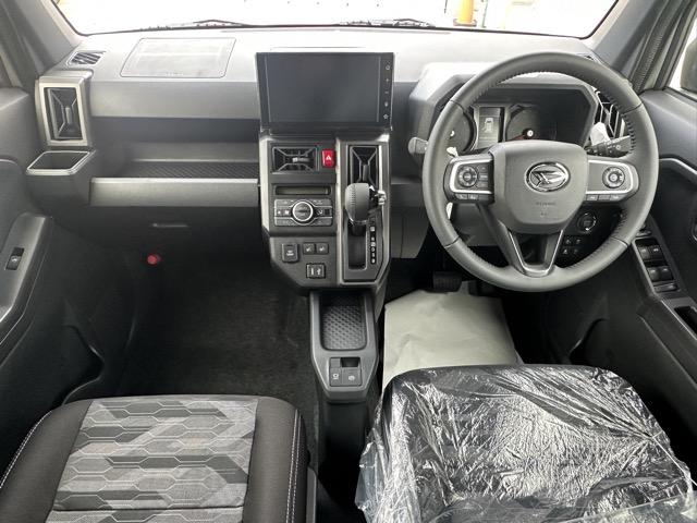 タフト G クロムベンチャー 特別仕様車 9インチスマホ連携ディスプレイオーディオ スマートアシスト LEDヘッドランプ スカイフィールトップ 運転席・助手席シートヒーター 電動パーキングブレーキ バックモニター 届出済未使用車(8枚目)