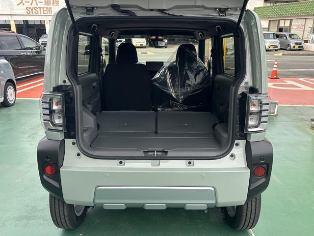 タフト G クロムベンチャー 特別仕様車 9インチスマホ連携ディスプレイオーディオ スマートアシスト LEDヘッドランプ スカイフィールトップ 運転席・助手席シートヒーター 電動パーキングブレーキ バックモニター 届出済未使用車(12枚目)