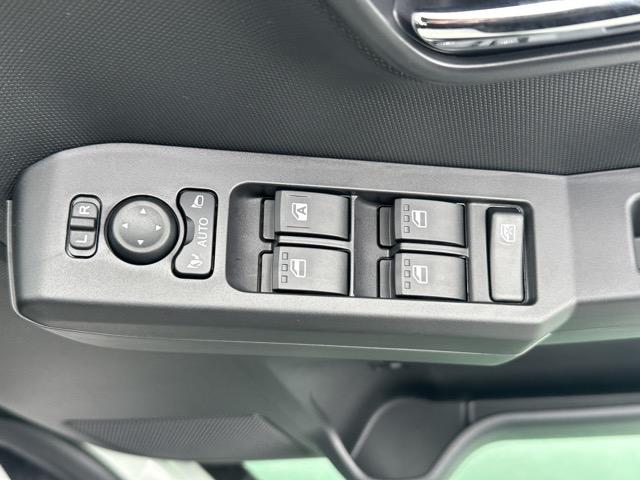 タフト G クロムベンチャー 特別仕様車 9インチスマホ連携ディスプレイオーディオ スマートアシスト LEDヘッドランプ スカイフィールトップ 運転席・助手席シートヒーター 電動パーキングブレーキ バックモニター 届出済未使用車(15枚目)