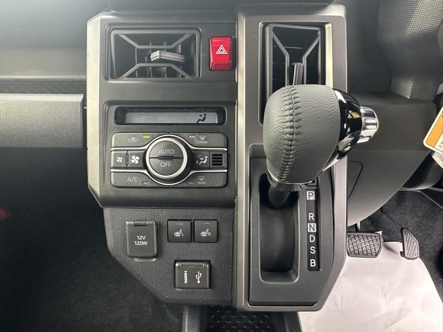 タフト G クロムベンチャー 特別仕様車 9インチスマホ連携ディスプレイオーディオ スマートアシスト LEDヘッドランプ スカイフィールトップ 運転席・助手席シートヒーター 電動パーキングブレーキ バックモニター 届出済未使用車(18枚目)