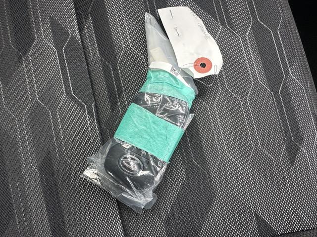 タフト G クロムベンチャー 特別仕様車 9インチスマホ連携ディスプレイオーディオ スマートアシスト LEDヘッドランプ スカイフィールトップ 運転席・助手席シートヒーター 電動パーキングブレーキ バックモニター 届出済未使用車(23枚目)