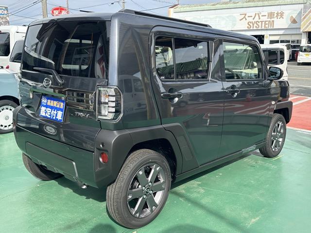 タフト Gターボ ダーククロムベンチャー 特別仕様車 9インチスマホ連携ディスプレイオーディオ スマートアシスト LEDヘッドランプ スカイフィールトップ 運転席・助手席シートヒーター 電動パーキングブレーキ バックモニター 届出済未使用車(14枚目)