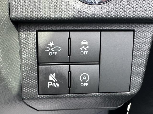 タフト Gターボ ダーククロムベンチャー 特別仕様車 9インチスマホ連携ディスプレイオーディオ スマートアシスト LEDヘッドランプ スカイフィールトップ 運転席・助手席シートヒーター 電動パーキングブレーキ バックモニター 届出済未使用車(17枚目)