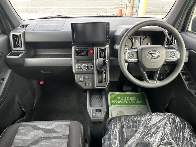 タフト G ダーククロムベンチャー 特別仕様車 9インチスマホ連携ディスプレイオーディオ スマートアシスト LEDヘッドランプ スカイフィールトップ 運転席・助手席シートヒーター 電動パーキングブレーキ バックモニター 届出済未使用車(9枚目)