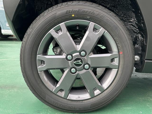 タフト G ダーククロムベンチャー 特別仕様車 9インチスマホ連携ディスプレイオーディオ スマートアシスト LEDヘッドランプ スカイフィールトップ 運転席・助手席シートヒーター 電動パーキングブレーキ バックモニター 届出済未使用車(14枚目)