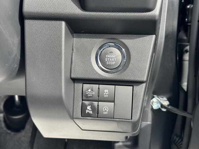 タフト Gターボ クロムベンチャー 特別仕様車 9インチスマホ連携ディスプレイオーディオ スマートアシスト LEDヘッドランプ スカイフィールトップ 運転席・助手席シートヒーター 電動パーキングブレーキ バックモニター 届出済未使用車(16枚目)