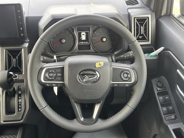 タフト Gターボ クロムベンチャー 特別仕様車 9インチスマホ連携ディスプレイオーディオ スマートアシスト LEDヘッドランプ スカイフィールトップ 運転席・助手席シートヒーター 電動パーキングブレーキ バックモニター 届出済未使用車(9枚目)