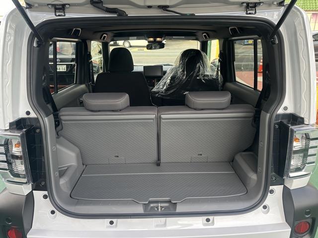 タフト Gターボ クロムベンチャー 特別仕様車 9インチスマホ連携ディスプレイオーディオ スマートアシスト LEDヘッドランプ スカイフィールトップ 運転席・助手席シートヒーター 電動パーキングブレーキ バックモニター 届出済未使用車(11枚目)