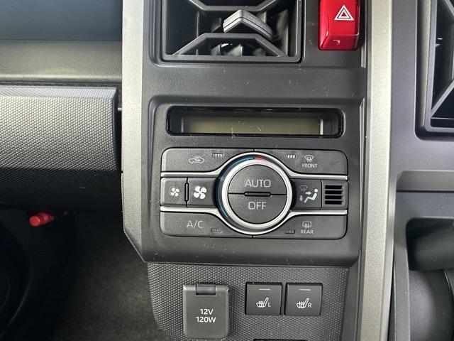 タフト Gターボ クロムベンチャー 特別仕様車 9インチスマホ連携ディスプレイオーディオ スマートアシスト LEDヘッドランプ スカイフィールトップ 運転席・助手席シートヒーター 電動パーキングブレーキ バックモニター 届出済未使用車(18枚目)