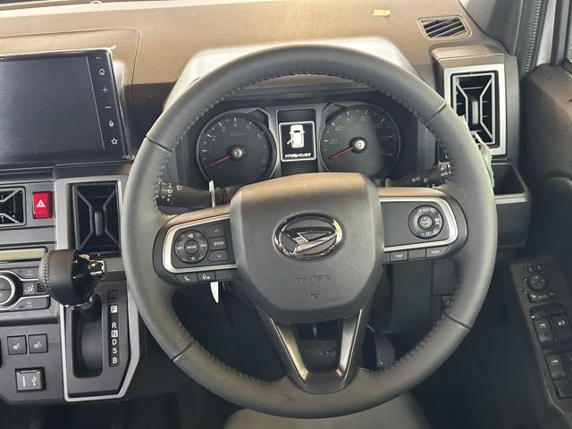 タフト G ダーククロムベンチャー 特別仕様車 9インチスマホ連携ディスプレイオーディオ スマートアシスト LEDヘッドランプ スカイフィールトップ 運転席・助手席シートヒーター 電動パーキングブレーキ バックモニター 届出済未使用車(9枚目)