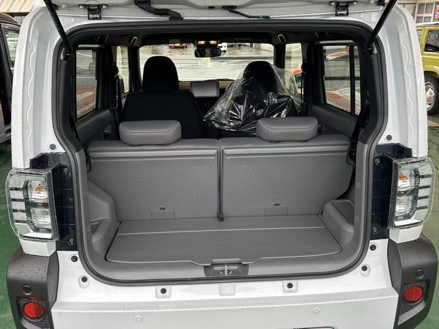 タフト G ダーククロムベンチャー 特別仕様車 9インチスマホ連携ディスプレイオーディオ スマートアシスト LEDヘッドランプ スカイフィールトップ 運転席・助手席シートヒーター 電動パーキングブレーキ バックモニター 届出済未使用車(11枚目)