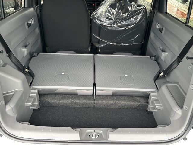 タフト G ダーククロムベンチャー 特別仕様車 9インチスマホ連携ディスプレイオーディオ スマートアシスト LEDヘッドランプ スカイフィールトップ 運転席・助手席シートヒーター 電動パーキングブレーキ バックモニター 届出済未使用車(13枚目)