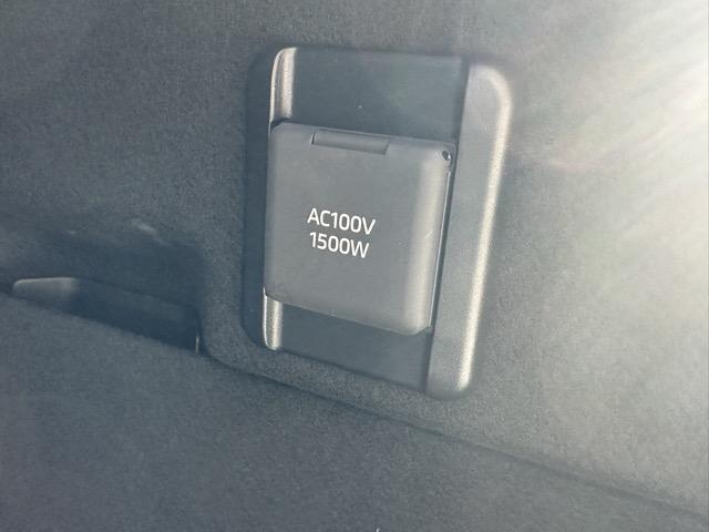 クラウンクロスオーバー Ｇアドバンスド・レザーパッケージ　純正ディスプレイオーディオ　パノラマカメラ　ＥＴＣ　シートヒーター＆ベンチレーション　パワーシート　パワーバックドア　スマートキー　ＬＥＤヘッドライト　オートエアコン　革巻ハンドル　ＡＣ１００Ｖ電源（15枚目）