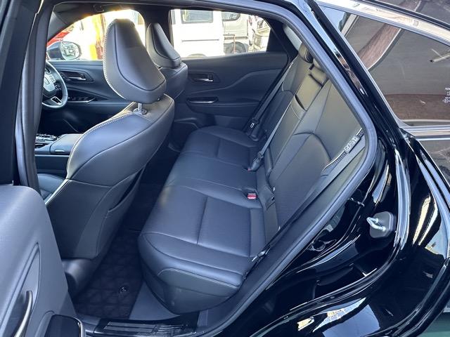 クラウンスポーツ Ｚ　内装色／ブラック　セーフティセンス　ディスプレイオーディオ　ＥＴＣ２．０　パノラミックビューモニター　デジタルインナーミラー　運転席・助手席シートヒーター＆ベンチレーション　ステアリングヒーター（7枚目）