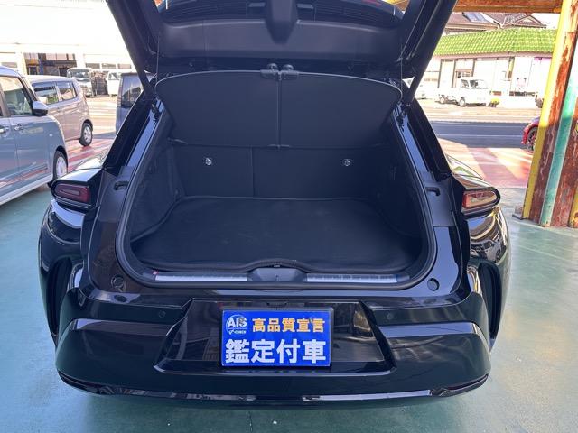 クラウンスポーツ Ｚ　内装色／ブラック　セーフティセンス　ディスプレイオーディオ　ＥＴＣ２．０　パノラミックビューモニター　デジタルインナーミラー　運転席・助手席シートヒーター＆ベンチレーション　ステアリングヒーター（12枚目）