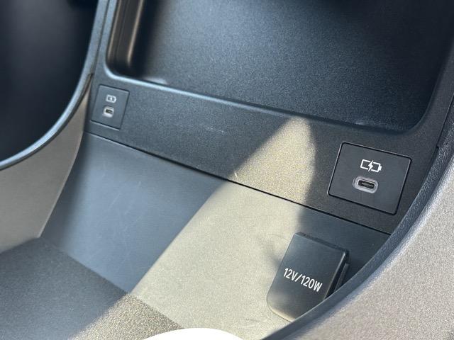 bZ4X Z 純正ナビゲーション パノラマカメラ ETC デジタルインナーミラー JBLスピーカー シートヒーター&ベンチレーション パワーシート パワーバックドア オートクルーズコントロール 革巻きハンドル(29枚目)