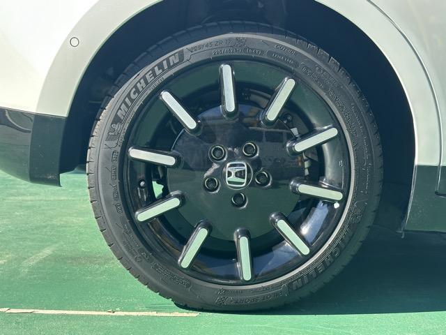 Ｈｏｎｄａ ｅ アドバンス　純正ナビゲーション　マルチビューカメラ　ＥＴＣ　サンルーフ　デジタルインナーミラー　スマートキー　ＬＥＤヘッドライト　フルオートエアコン　シートヒーター＆ハンドルヒーター　ＡＣ１００Ｖ電源（16枚目）