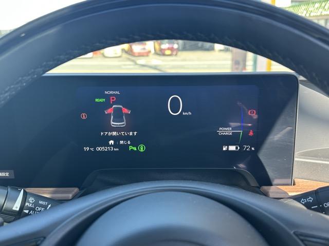 Ｈｏｎｄａ ｅ アドバンス　純正ナビゲーション　マルチビューカメラ　ＥＴＣ　サンルーフ　デジタルインナーミラー　スマートキー　ＬＥＤヘッドライト　フルオートエアコン　シートヒーター＆ハンドルヒーター　ＡＣ１００Ｖ電源（22枚目）