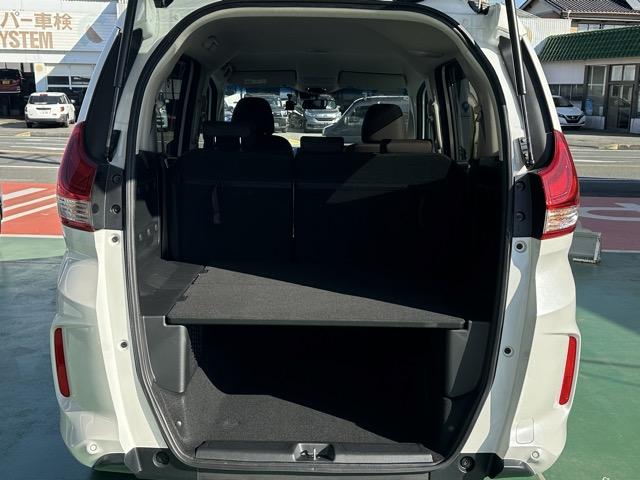 フリード＋ハイブリッド ハイブリッドＢ　社外ナビゲーション（ＡＶＩＣ－ＲＺ１１４）・バックモニター付　ホンダセンシング　アダプティブクルーズコントロール　両側スライドドア　スマートキー　オートエアコン　電動格納式ドアミラー（11枚目）