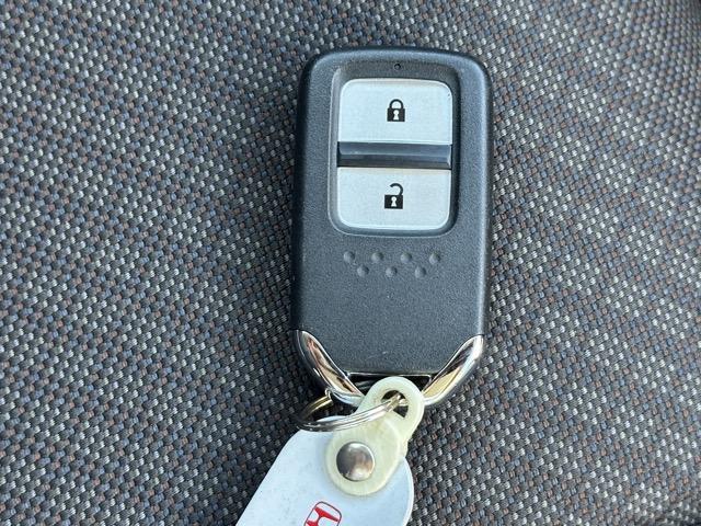 フリード＋ハイブリッド ハイブリッドＢ　社外ナビゲーション（ＡＶＩＣ－ＲＺ１１４）・バックモニター付　ホンダセンシング　アダプティブクルーズコントロール　両側スライドドア　スマートキー　オートエアコン　電動格納式ドアミラー（26枚目）