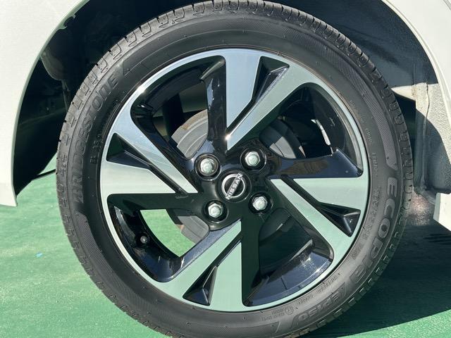 ルークス ハイウェイスター　Ｇターボプロパイロットエディション　社外ナビゲーション　アラウンドビューモニター　スマートキー　ＬＥＤヘッドライト　両側パワースライドドア　プロパイロット　フルオートエアコン　ロールサンシェード　シートバックテーブル　サーキュレーター（19枚目）