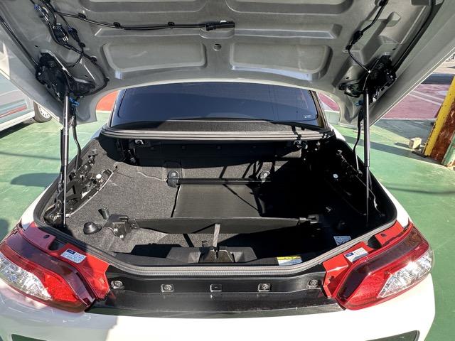 コペン ＧＲ　スポーツ　ＣＶＴ　社外マフラー　車高調　純正ナビゲーション　バックカメラ　スマートキー　ＬＥＤヘッドライト　フルオートエアコン　シートヒーター　ＲＥＣＡＲＯシート　ＢＢＳホイール　ＭＯＭＯハンドル　フォグランプ（9枚目）