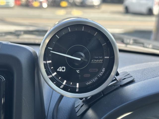 コペン ＧＲ　スポーツ　ＣＶＴ　社外マフラー　車高調　純正ナビゲーション　バックカメラ　スマートキー　ＬＥＤヘッドライト　フルオートエアコン　シートヒーター　ＲＥＣＡＲＯシート　ＢＢＳホイール　ＭＯＭＯハンドル　フォグランプ（30枚目）