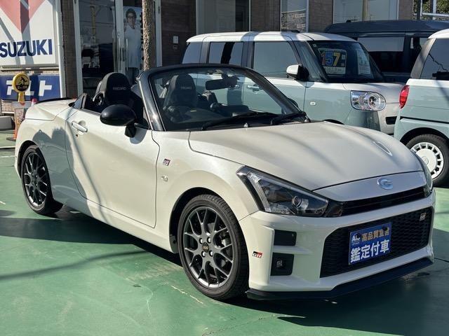 コペン ＧＲ　スポーツ　ＣＶＴ　社外マフラー　車高調　純正ナビゲーション　バックカメラ　スマートキー　ＬＥＤヘッドライト　フルオートエアコン　シートヒーター　ＲＥＣＡＲＯシート　ＢＢＳホイール　ＭＯＭＯハンドル　フォグランプ（36枚目）