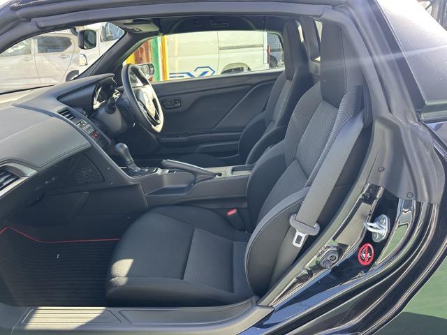 Ｓ６６０ β　走行距離２，１２３ｋｍ　ＣＶＴ　ＬＥＤヘッドライト　フルオートエアコン　スポーツファブリックシート　パドルシフト　プッシュエンジンスタート　スマートキー　パワーリアウィンドウ（6枚目）