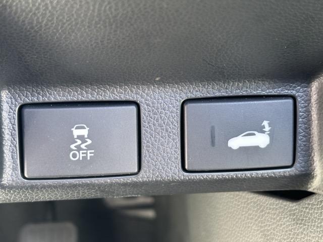 Ｓ６６０ β　走行距離２，１２３ｋｍ　ＣＶＴ　ＬＥＤヘッドライト　フルオートエアコン　スポーツファブリックシート　パドルシフト　プッシュエンジンスタート　スマートキー　パワーリアウィンドウ（12枚目）