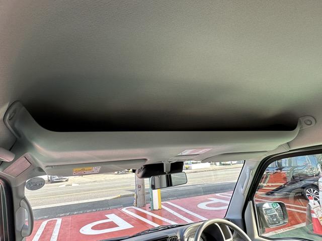 エブリイ ジョインターボ　ＣＶＴ　バックアイカメラ付きディスプレイオーディオ　スマートキー　ＬＥＤヘッドライト　両側スライドドア　シートヒーター　ＵＳＢ充電ソケット　ルーフコンソール　電動格納ドアミラー　前後パワーウィンドー（8枚目）