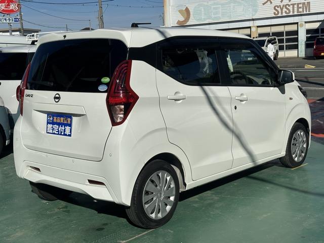 デイズ Ｂ　社外オーディオ　キーレス　電動格納ドアミラー　前後パワーウィンドー　ベンチシート　アイドリングストップ　オートライト　衝突被害軽減ブレーキ　エアコン　パワステ（12枚目）