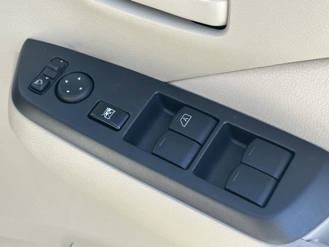 デイズ Ｂ　社外オーディオ　キーレス　電動格納ドアミラー　前後パワーウィンドー　ベンチシート　アイドリングストップ　オートライト　衝突被害軽減ブレーキ　エアコン　パワステ（14枚目）