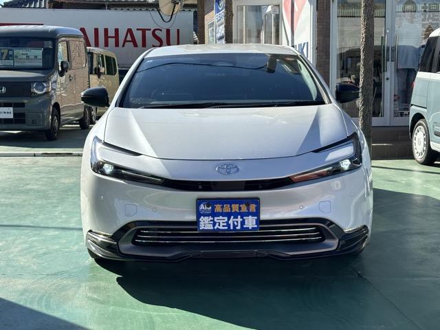 プリウス Ｚ　４ＷＤ　純正ディスプレイオーディオ　パノラマカメラ　ＥＴＣ　スマートキー　ＬＥＤ　フルオートエアコン　シートヒーター＆ベンチレーション　パワーバックドア　ＡＣ１００Ｖ電源　デジタルインナーミラー（40枚目）