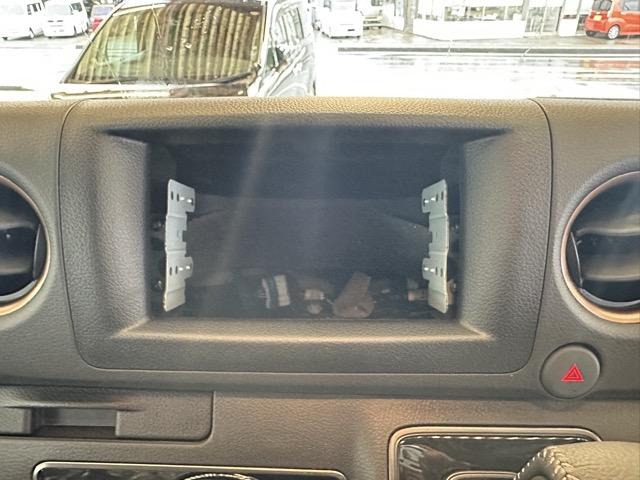 キャラバン ロングオーテックラインプラス　ブラックパッケージ　ディーゼル車　４ＷＤ　左パワースライドドア　寒冷地仕様　スマートキー　ＬＥＤヘッドライト　デジタルインナーミラー　オートエアコン　シートヒーター　アラウンドビューモニター　フォグランプ　登録済未使用車（24枚目）