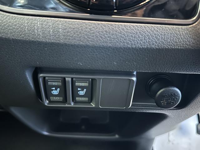 キャラバン ロングオーテックラインプラス　ブラックパッケージ　ディーゼル車　４ＷＤ　左パワースライドドア　寒冷地仕様　スマートキー　ＬＥＤヘッドライト　デジタルインナーミラー　オートエアコン　シートヒーター　アラウンドビューモニター　フォグランプ　登録済未使用車（29枚目）