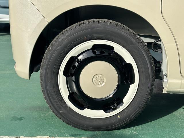 Ｎ－ＢＯＸ ファッションスタイル　コンフォートパッケージ装着車／運転席・助手席シートヒーター　パワースライドドア　リアセンターアームレスト　シートバックテーブル　オートリトラミラー　ホンダセンシング　ＬＥＤヘッドライト　届出済未使用車（16枚目）