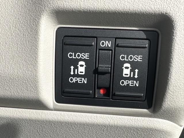 Ｎ－ＢＯＸ ファッションスタイル　コンフォートパッケージ装着車／運転席・助手席シートヒーター　パワースライドドア　リアセンターアームレスト　シートバックテーブル　オートリトラミラー　ホンダセンシング　ＬＥＤヘッドライト　届出済未使用車（18枚目）