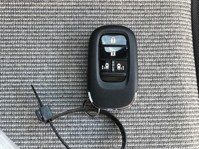 Ｎ－ＢＯＸ ファッションスタイル　コンフォートパッケージ装着車／運転席・助手席シートヒーター　パワースライドドア　リアセンターアームレスト　シートバックテーブル　オートリトラミラー　ホンダセンシング　ＬＥＤヘッドライト　届出済未使用車（27枚目）