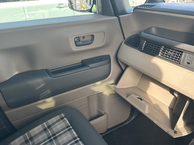 Ｎ－ＢＯＸジョイ ベースグレード　スマートキー　ＬＥＤヘッドライト　片側パワースライドドア　フルオートエアコン　シートヒーター　ＵＳＢ充電ソケット　ロールサンシェード　オートクルーズコントロール　衝突被害軽減ブレーキ　オートライト（25枚目）