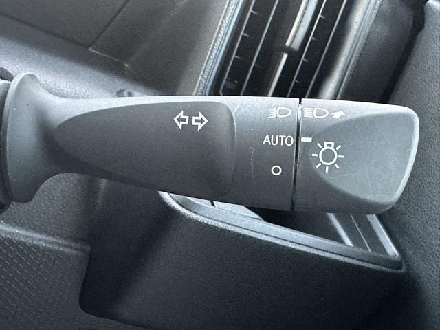 タント Ｌ　スマートキー　ＬＥＤヘッドライト　両側スライドドア　フルオートエアコン　電動格納ドアミラー　前後パワーウィンドー　衝突被害軽減ブレーキ　クリアランスソナー　アイドリングストップ　オートライト（19枚目）