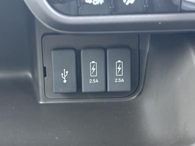 N-BOX L ディスプレイオーディオ バックカメラ スマートキー LEDヘッドライト 片側パワースライドドア フルオートエアコン シートヒーター ロールサンシェード シートバックテーブル 衝突被害軽減ブレーキ(22枚目)