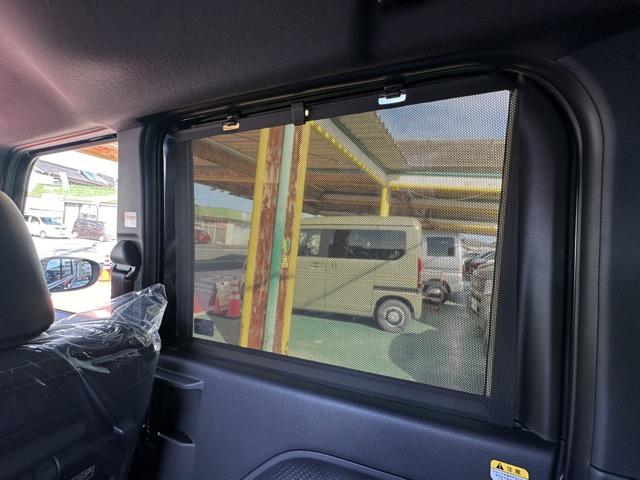 タント カスタムX スマートキー LEDヘッドライト 両側パワースライドドア フルオートエアコン シートヒーター ロールサンシェード シートバックテーブル 電気式パーキングブレーキ フォグランプ 届出済未使用車(11枚目)