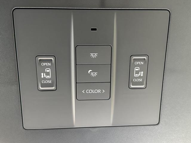 アルファードハイブリッド Ｚ　ユニバーサルステップ　純正ナビゲーション　パノラマカメラ　ＥＴＣ　デジタルインナーミラー　シートヒーター＆ベンチレーション　パワーシート　パワーバックドア　リヤオートエアコン　ＡＣ１００Ｖ電源（14枚目）