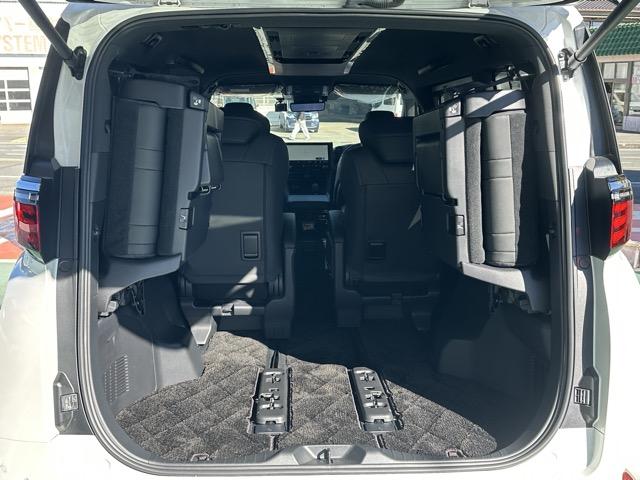 アルファードハイブリッド Ｚ　ユニバーサルステップ　純正ナビゲーション　パノラマカメラ　ＥＴＣ　デジタルインナーミラー　シートヒーター＆ベンチレーション　パワーシート　パワーバックドア　リヤオートエアコン　ＡＣ１００Ｖ電源（24枚目）