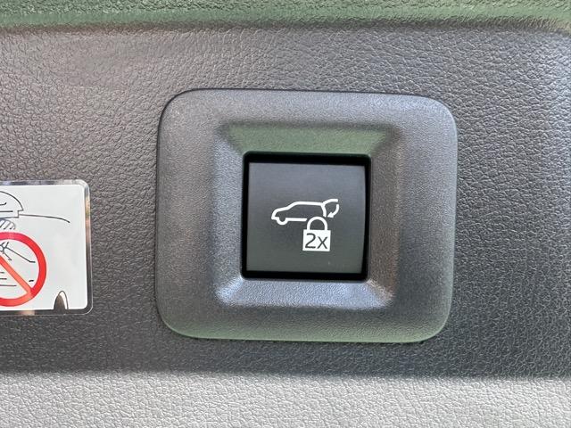 アルファードハイブリッド Ｚ　ユニバーサルステップ　純正ナビゲーション　パノラマカメラ　ＥＴＣ　デジタルインナーミラー　シートヒーター＆ベンチレーション　パワーシート　パワーバックドア　リヤオートエアコン　ＡＣ１００Ｖ電源（26枚目）