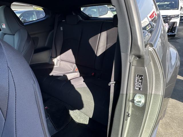 ＧＲヤリス ＲＺ　走行距離３，５００ｋｍ　４ＷＤ　６ＭＴ　セーフティセンス　ディスプレイオーディオ　バックモニター　ＥＴＣ　本革巻ステアリング　インタークーラースプレー　１８インチアルミホイール　スマートキー（7枚目）