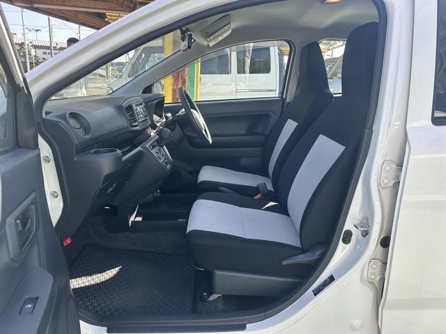 ピクシスエポック Ｌ　純正ＣＤデッキ　キーレス　前後パワーウィンドー　アイドリングストップ　エアコン　パワステ（6枚目）