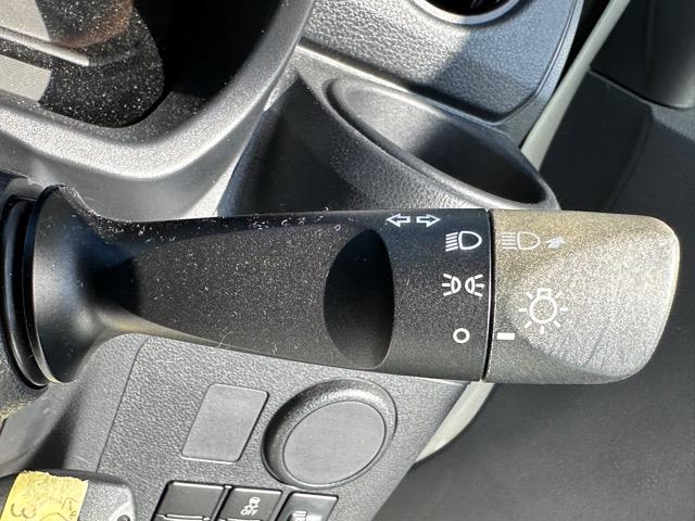 ピクシスエポック Ｌ　純正ＣＤデッキ　キーレス　前後パワーウィンドー　アイドリングストップ　エアコン　パワステ（18枚目）