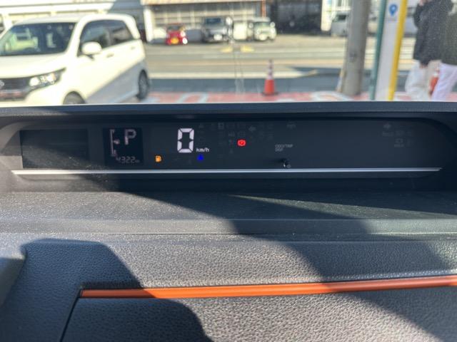 タント ファンクロス　パノラマアップグレードパック　スマートキー　ＬＥＤヘッドライト　両側パワースライドドア　フルオートエアコン　シートヒーター　ロールサンシェード　シートバックテーブル　電気式パーキングブレーキ（30枚目）